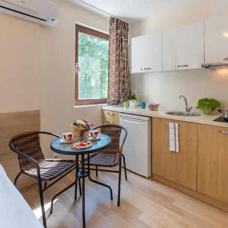 Apartment Flora Burgas