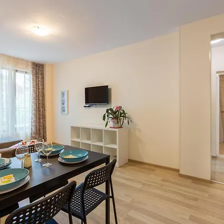 Flora Apartment Burgas